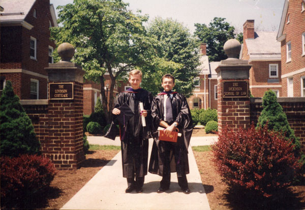 The Dickinson School of Law Diploma átvétele után